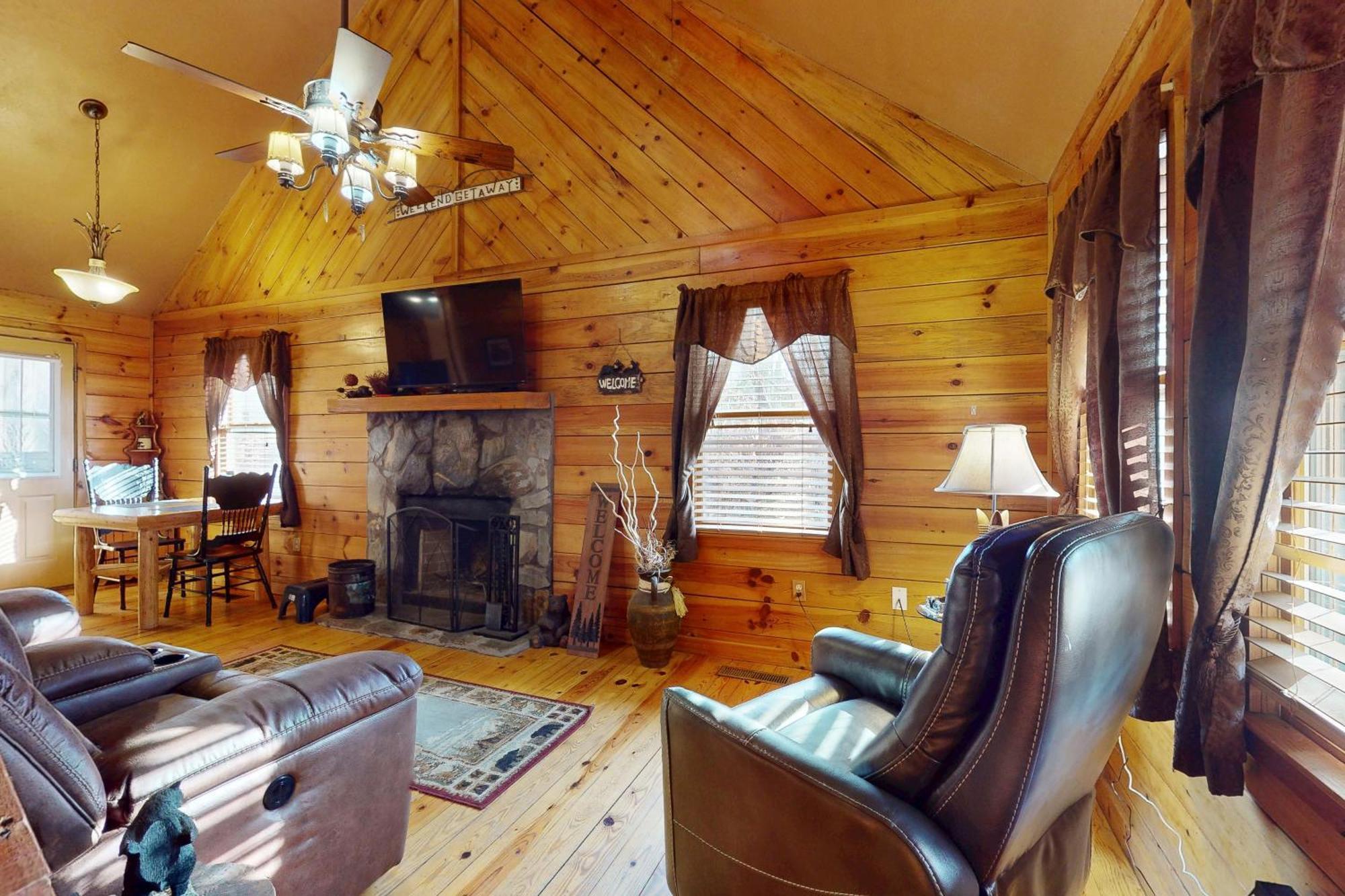 Sautee Nacoochee Pine Tree Lodge מראה חיצוני תמונה